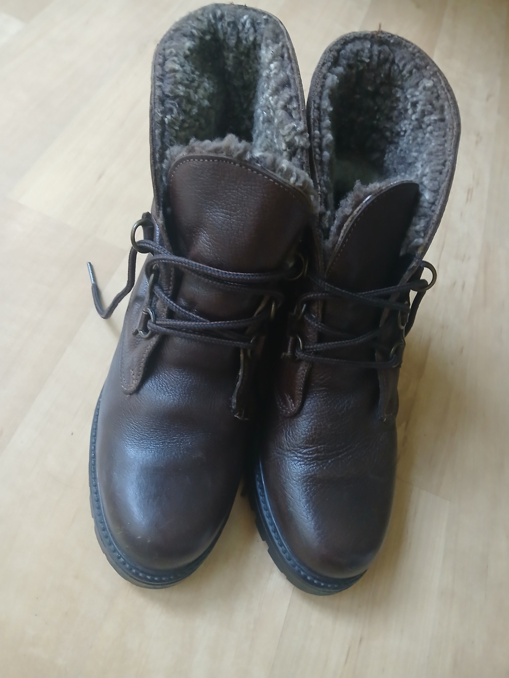 La CANADIENNE 7.5-8 Brown Leather Lace Up Shirling Lined Winter Boots